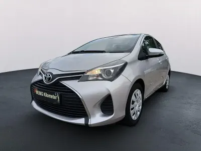 Gebraucht Toyota Yaris Comfort 69 PS (50 kW) 2016 Silber Limousine