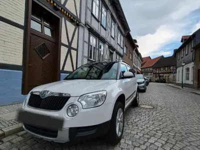 Gebraucht Skoda Yeti Ambition 122 PS (89 kW) 2013 Weiß SUV