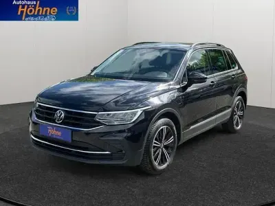 Gebraucht VW Tiguan Life 245 PS (180 kW) 2022 Schwarz SUV
