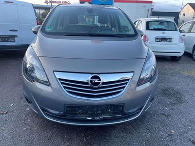 Braun Gebraucht 2011 Opel Meriva Innovation Van / Kleinbus | 5.290 € (Fairer Preis)
