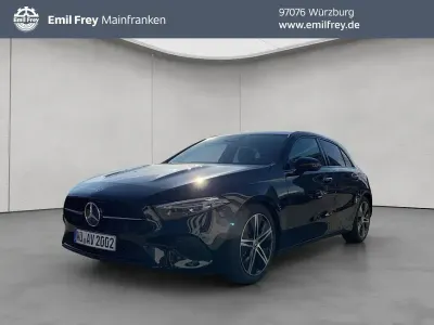 Gebraucht Mercedes A200 Advanced 163 PS (119 kW) 2026 Kosmosschwarz metallic Limousine