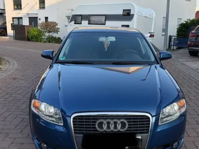 Gebraucht Audi A4 Sport 163 PS (119 kW) 2005 Blau Limousine