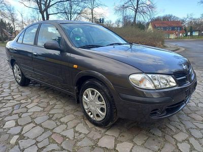 Usata Nissan Almera 90 CV (66 kW) 2001 Grigio Berlina