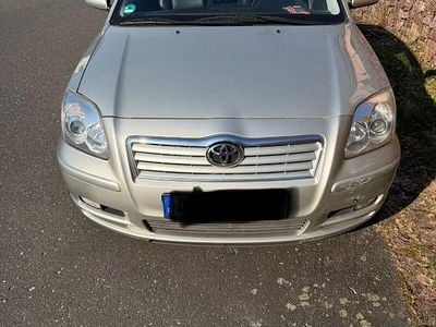 Gebraucht Toyota Avensis Executive 147 PS (108 kW) 2005 Silber Limousine