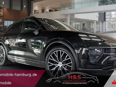 Second-hand Porsche Macan 4 Electric 300 kW (408 CP) 2024 Negru SUV