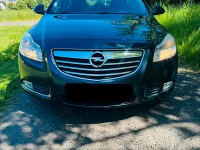 Gebraucht Opel Insignia 140 PS (102 kW) 2009 Blau Limousine