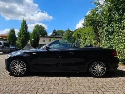 Gebraucht BMW 120 Cabriolet 177 PS (130 kW) 2009 Schwarz Cabrio