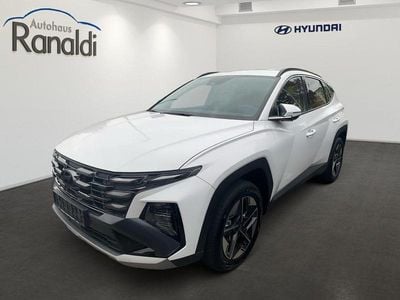 Weiss Gebraucht 2024 Hyundai Tucson Trend SUV | 31.990 € (Superpreis)