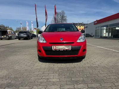 Usata Renault Clio III 75 CV (55 kW) 2012 Rosso Utilitaria