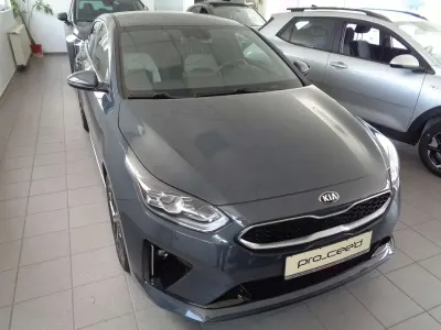 Gebraucht Kia ProCeed GT-Line 140 PS (102 kW) 2021 (h8g) dark penta metal m Kombi