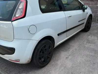 Gebraucht Fiat Punto 2012 Weiß Kleinwagen