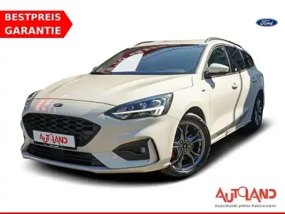 Brugt Ford Focus ST-Line 182 HK (133 kW) 2022 Hvid Sedan