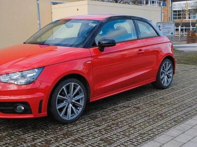 Gebraucht Audi A1 Admired 86 PS (63 kW) 2013 Rot Kleinwagen