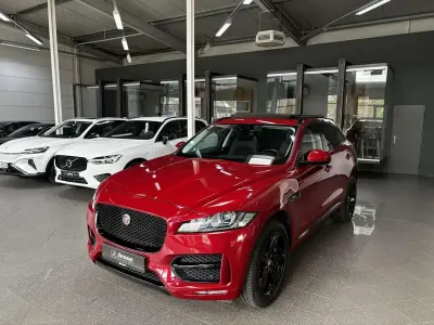 Occasion Jaguar F-Pace R-Sport 301 PK (221 kW) 2017 Rood SUV