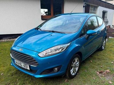 Gebraucht Ford Fiesta SYNC Edition 82 PS (60 kW) 2016 Blau Kleinwagen