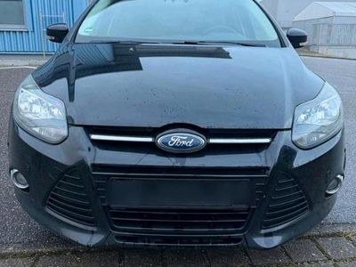 Gebraucht Ford Focus 125 PS (91 kW) 2012 Schwarz Limousine