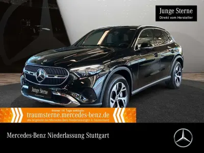 Używany Mercedes GLC300e 204 KM (150 kW) 2023 Czarny SUV