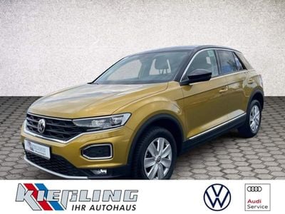 Second-hand VW T-Roc Style 116 CP (85 kW) 2020 Galben SUV