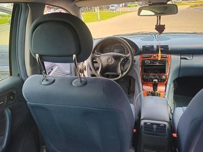 Gebraucht Mercedes C180 143 PS (105 kW) 2002 Silber Limousine