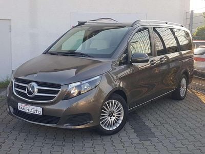 Gebraucht Mercedes V220 163 PS (119 kW) 2018 Braun Van / Kleinbus
