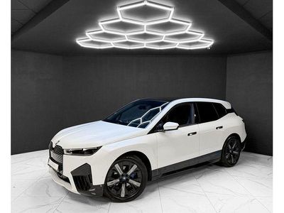 Gebraucht BMW iX M Sport 384 kW (523 PS) 2023 Weiß SUV