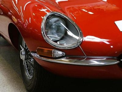 Gebraucht Jaguar E-Type 265 PS (194 kW) 1963 Rot Cabrio