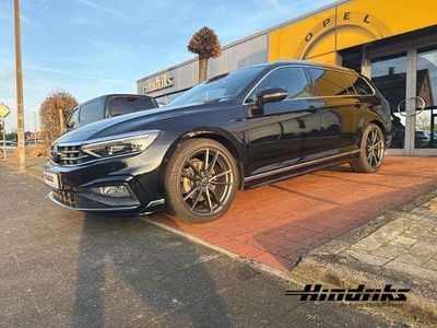 Schwarz Gebraucht 2023 VW Passat R-line Kombi | 39.950 €