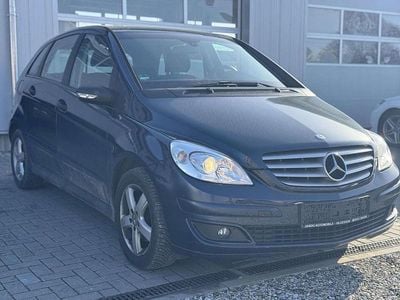 Usata Mercedes B200 136 CV (100 kW) 2006 Blu Monovolume