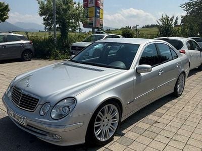 Gebraucht Mercedes E240 Avantgarde 177 PS (130 kW) 2002 Grau Limousine