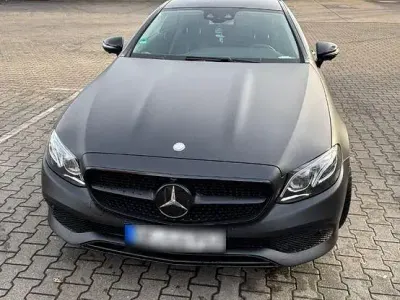 Second-hand Mercedes E200 184 CP (135 kW) 2018 Negru Coupe