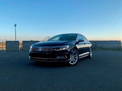Usata VW Passat R-line 190 CV (139 kW) 2015 Nero Berlina