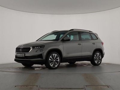 Steelgrau Gebraucht 2022 Skoda Karoq Style SUV | 24.889 € (Fairer Preis)