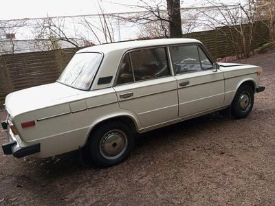 Gebraucht Lada 2106 69 PS (50 kW) 1986 Weiß Limousine