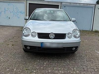Gebraucht VW Polo 75 PS (55 kW) 2004 Silber Kleinwagen