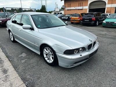 BMW 525