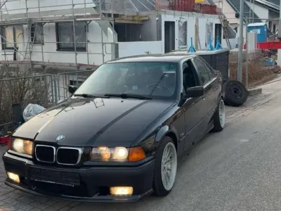 Brugt BMW 323 170 HK (125 kW) 1996 Sort Sedan