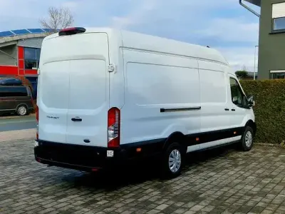 Gebraucht Ford Transit 131 PS (96 kW) 2023 Weiß Limousine