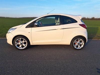 Gebraucht Ford Ka Titanium 69 PS (50 kW) 2011 Weiß Kleinwagen