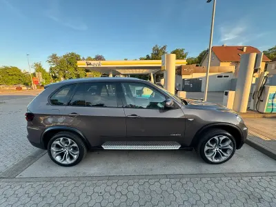 Gebraucht BMW X5 306 PS (225 kW) 2010 Braun SUV