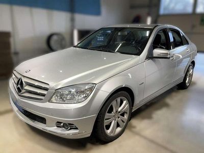 Gebraucht Mercedes C180 156 PS (114 kW) 2010 Iridiumsilber  metalliclack Limousine