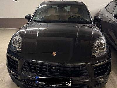 Porsche Macan S