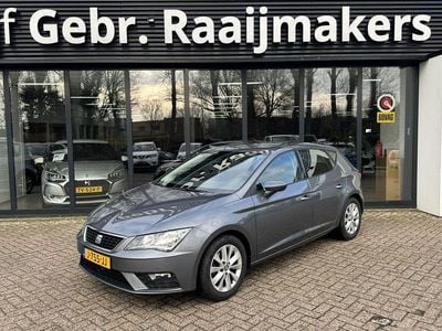 Grau Gebraucht 2018 Seat Leon Style Limousine | 8.900 € (Guter Preis)