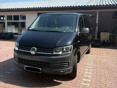 Schwarz Gebraucht 2018 VW Transporter Van | 11.899 €