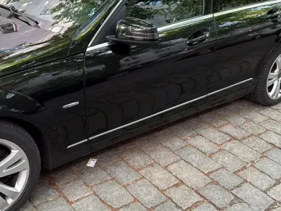 Gebraucht Mercedes C200 185 PS (136 kW) 2010 Schwarz Kombi