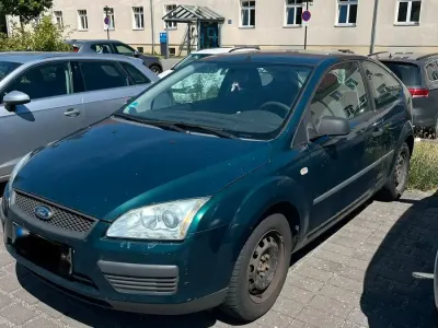 Gebraucht Ford Focus 100 PS (73 kW) 2006 Grün Limousine