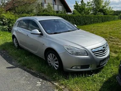 Gebraucht Opel Insignia 131 PS (96 kW) 2012 Silber Kombi