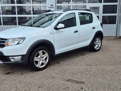 Gletscherweiss Gebraucht 2016 Dacia Sandero Prestige Kleinwagen | 7.650 € (Fairer Preis)