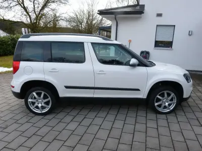 Usata Skoda Yeti Active 110 CV (80 kW) 2014 Bianco SUV