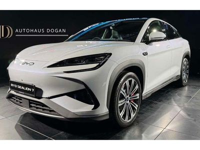 BYD Sealion 7