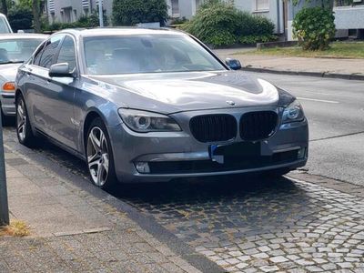 BMW 730